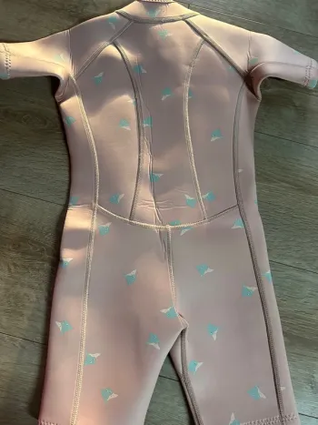 Combinaison Néoprène taille 3/4ans