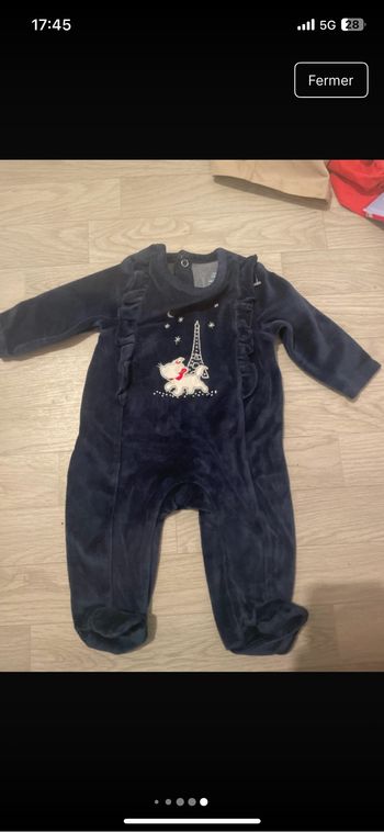 Vends cinq pyjamas