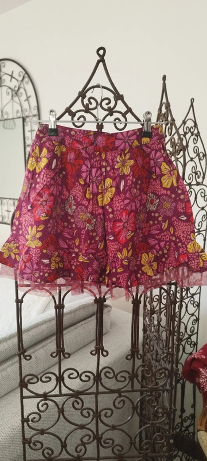 Jupe Orchestra neuve avec élastiques pour serrer. Taille 7-8 ans