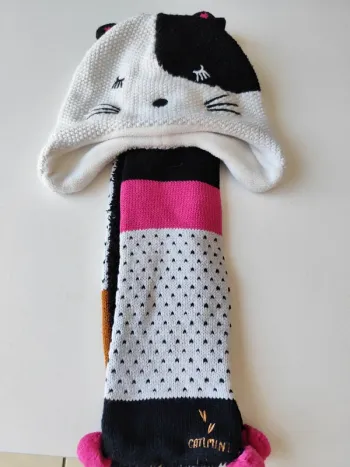 Ensemble bonnet et tour de cou catimini