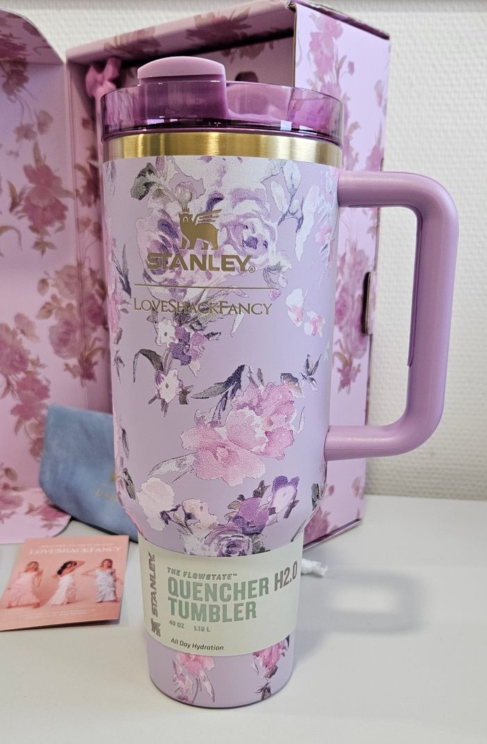 Gourde Stanley × LoveShackFancy 1,2L – Édition limitée Lavande – Neuve - photo numéro 2