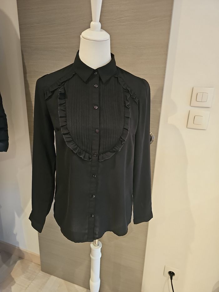 chemise noire naf naf élégante volants plastron taille 36