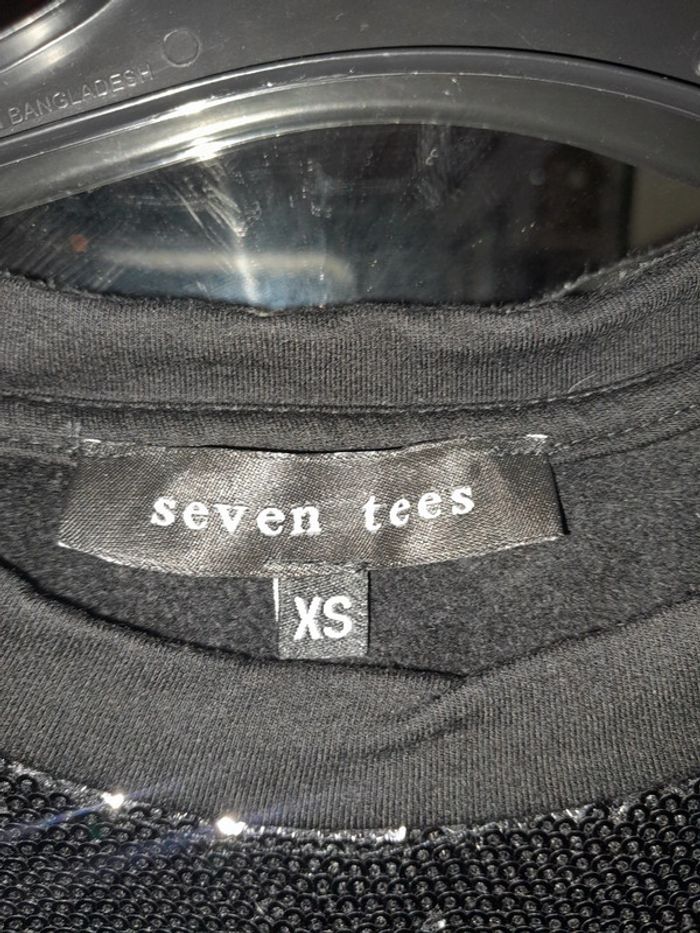 Pull sévère tees xs femme 🚺 🥳 - photo numéro 3