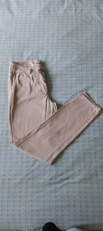 Pantalon chino avec petits imprimés petits ronds
