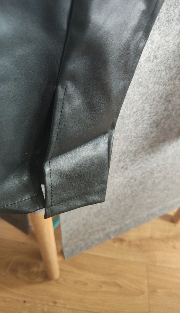 Pantalon simili neuf à fentes - photo numéro 2