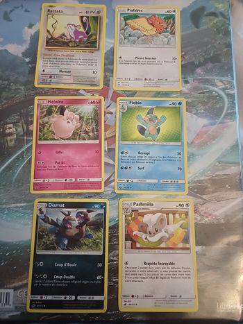 Lot de 6 cartes pokemon en très bon état