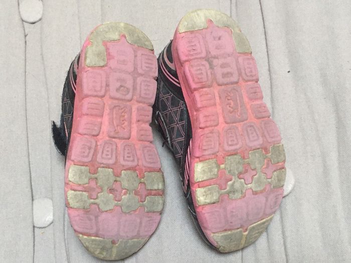 Chaussures fille taille 25 - photo numéro 3