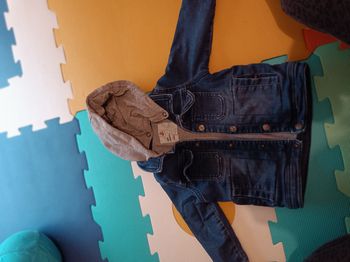 Veste en jean avec capuche