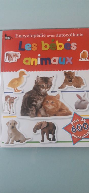 Encyclopédie avec autocollants