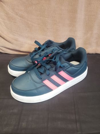Baskets Adidas taille 35