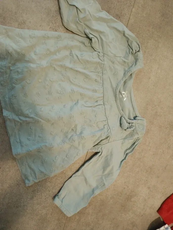 Tee shirt manches longues C&A 74cm vert turquoise - photo numéro 2