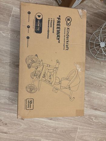 Tricycle Kinderkraft rose neuf – jamais utilisé