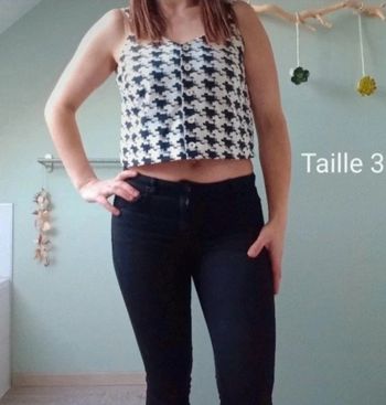 Blpuse crop top taille 38
