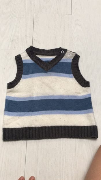 Pull sans manche 9 mois