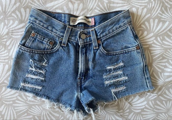 Short Levi’s à fleurs - photo numéro 3