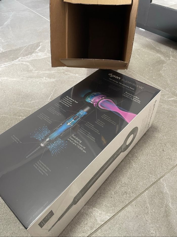 Dyson - photo numéro 2