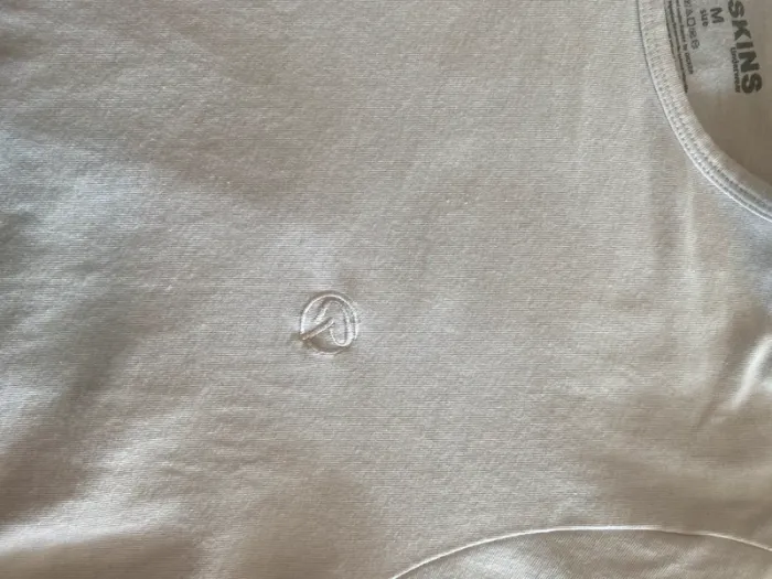 Lots trois tshirts - photo numéro 2