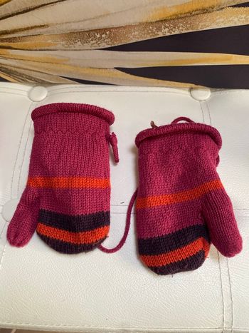 Moufles et écharpes pour bébé jusqu'à 3/4ans