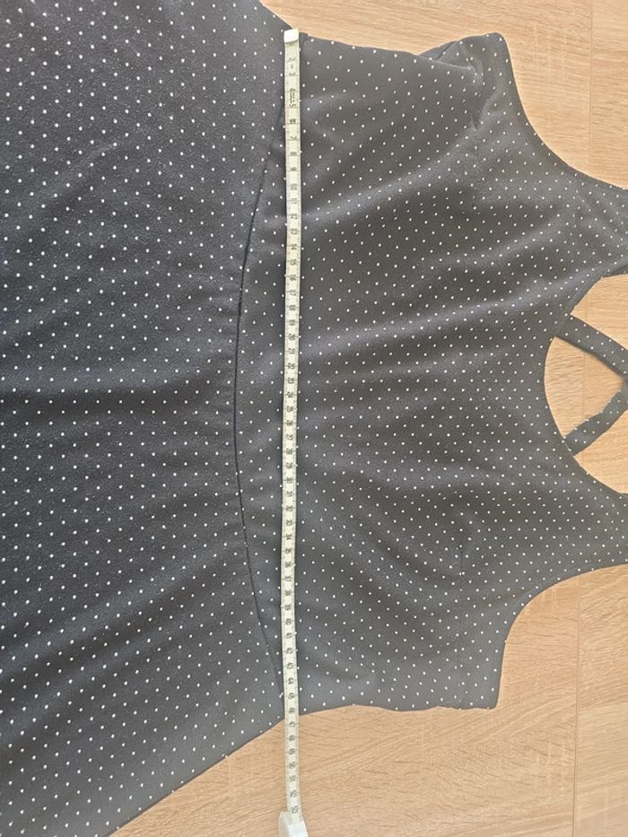 Robe noire à pois blancs - photo numéro 7