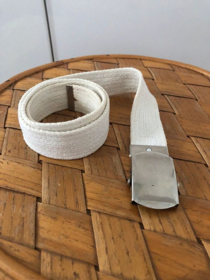 Ceinture blanche réglable 90 cm