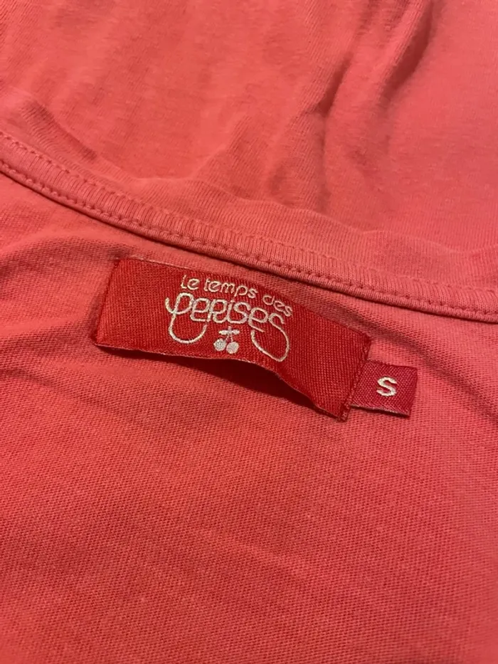 T-shirt Le Temps des Cerises rose corail taille S avec strass, col V - photo numéro 6