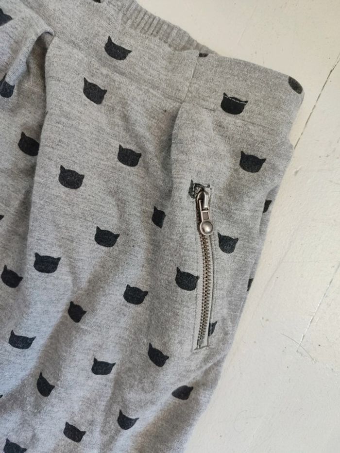Jupe courte chats - photo numéro 3