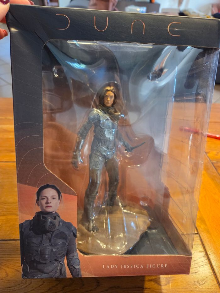 Figurine