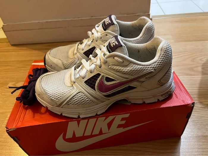 Baskets blanches Nike - photo numéro 7