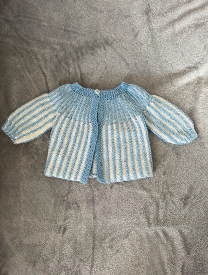 Gilet tricoté - naissance - fait main
