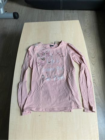 TEE shirt