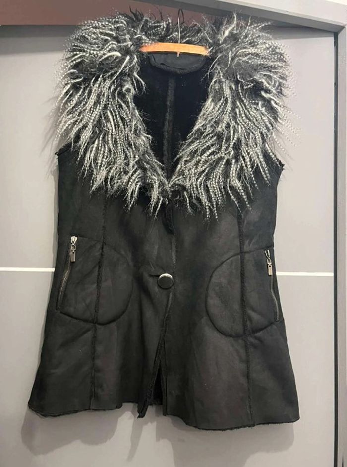 Veste gilet sans manches  femme  L 40 noir  fausse  fourrure
