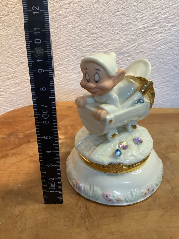 Boite Lenox disney nain simplet - photo numéro 7