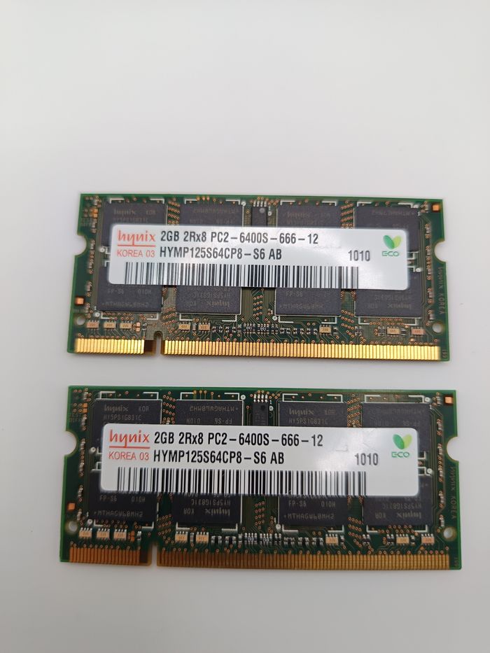 LOT 2 CARTES DDR2. 2GB Rx8 PC2-6400S-666-12 - photo numéro 3