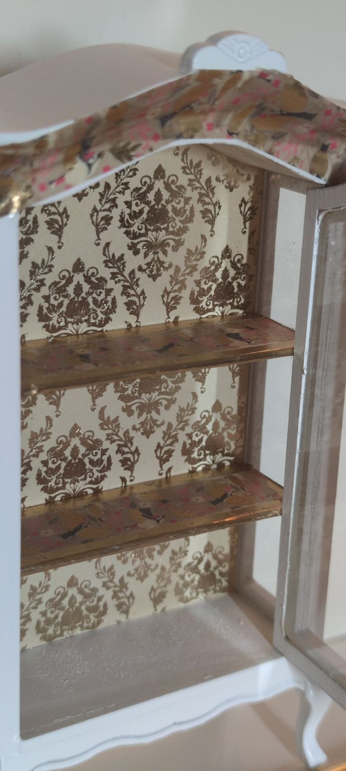 Armoire/vitrine/meuble maison de poupée - photo numéro 3