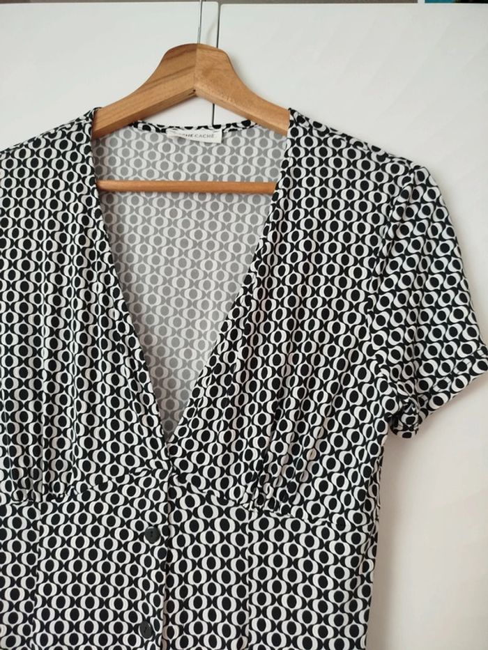 Robe fluide noire et blanche taille 40 neuve jamais portée - photo numéro 2