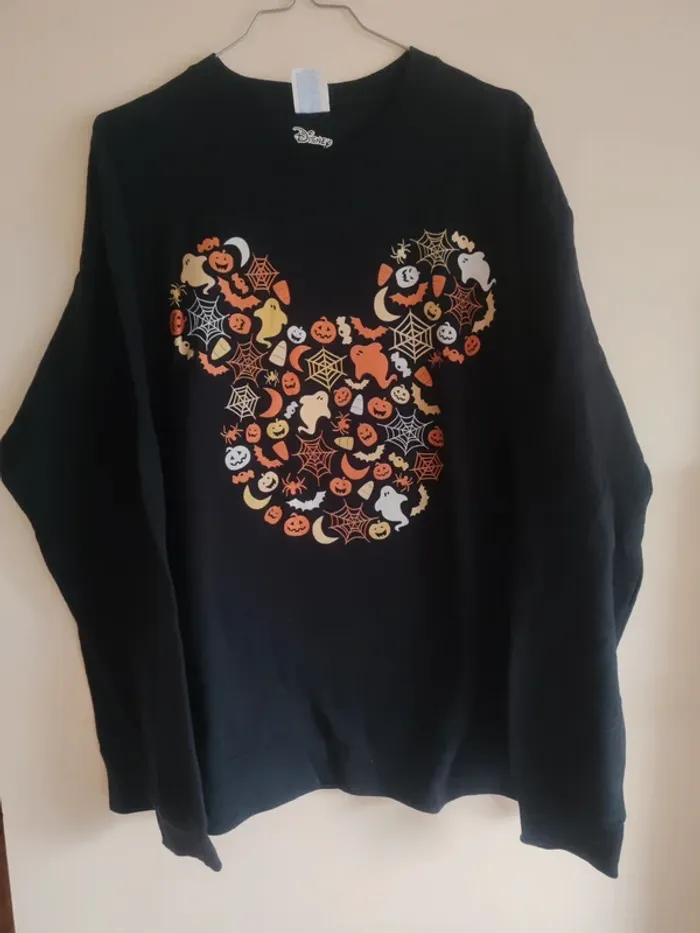 Pull Disney halloween taille XL