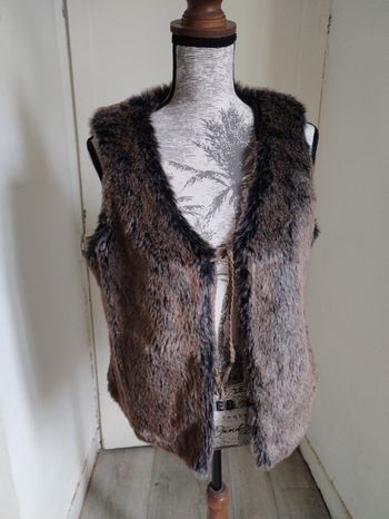 Veste fausse fourrure 