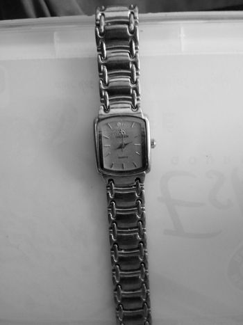 Vends montre