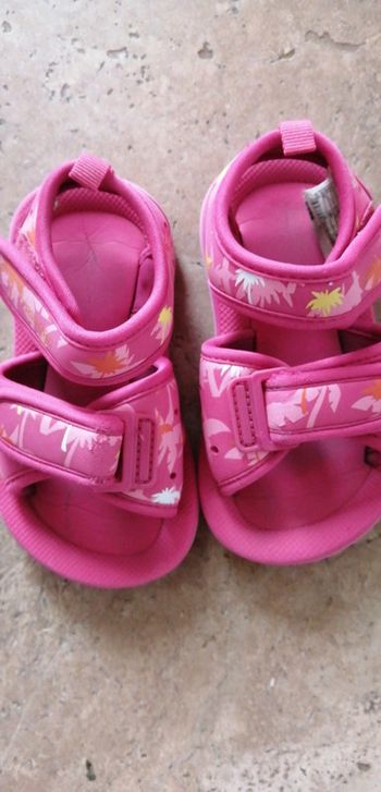 Chaussures de plage fille en 24