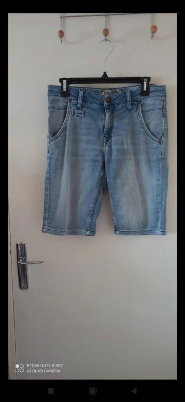 Short 36