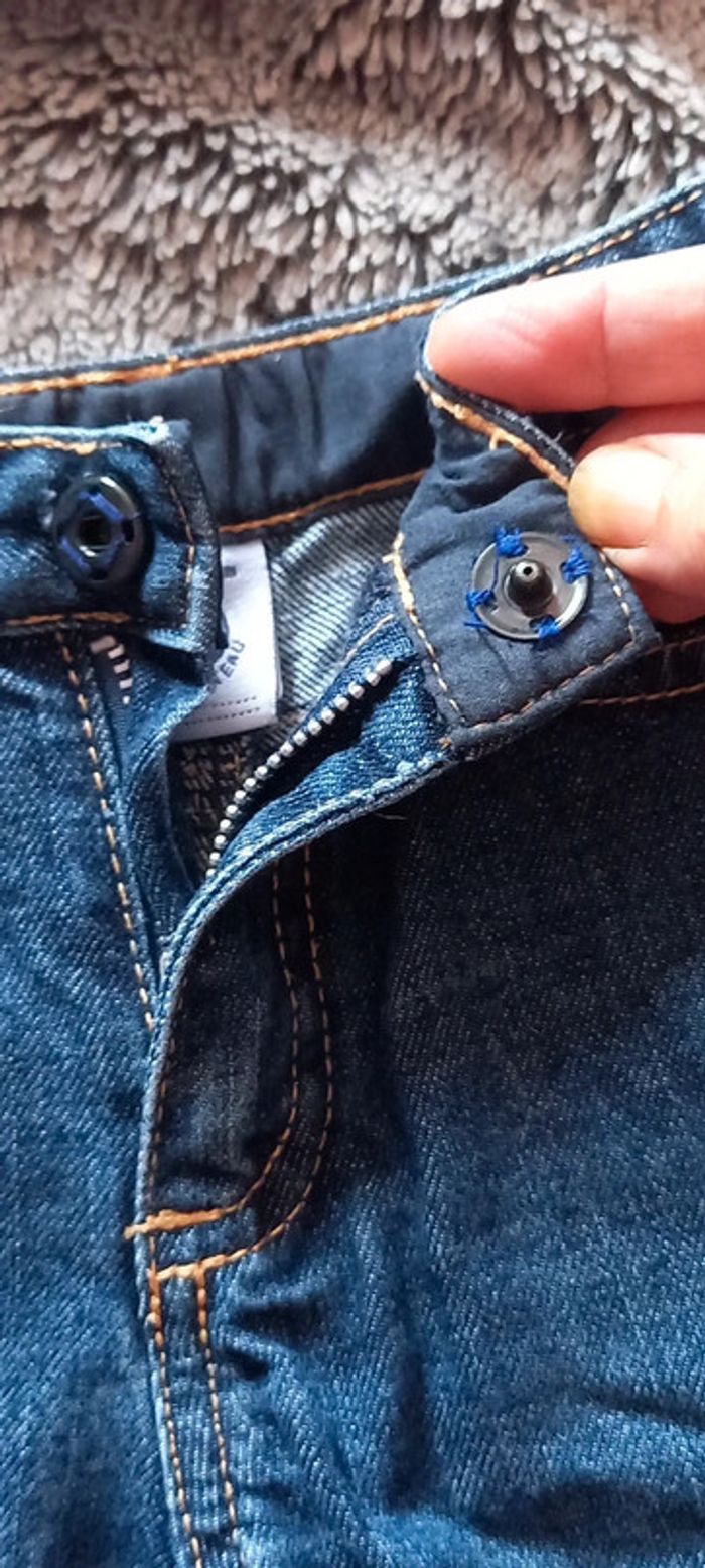 Jeans avec fermeture pression - photo numéro 4