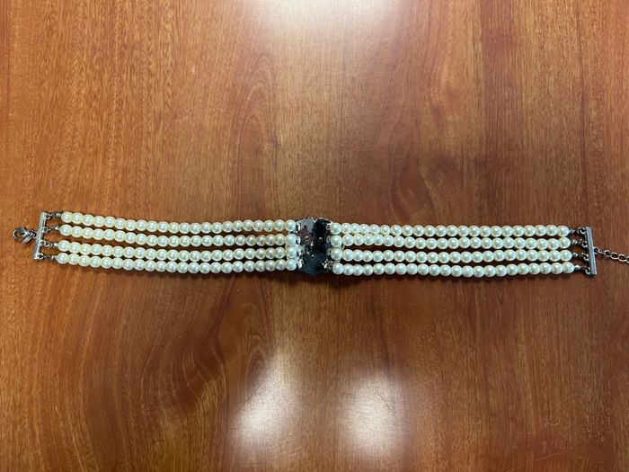 Choker Multicouche Fausses Perles et Médaillon Strass - photo numéro 6