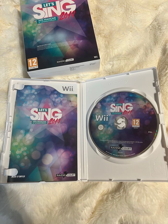 Coffret jeu Let's Sing 2019 WII / WII U + 2 micros - photo numéro 3