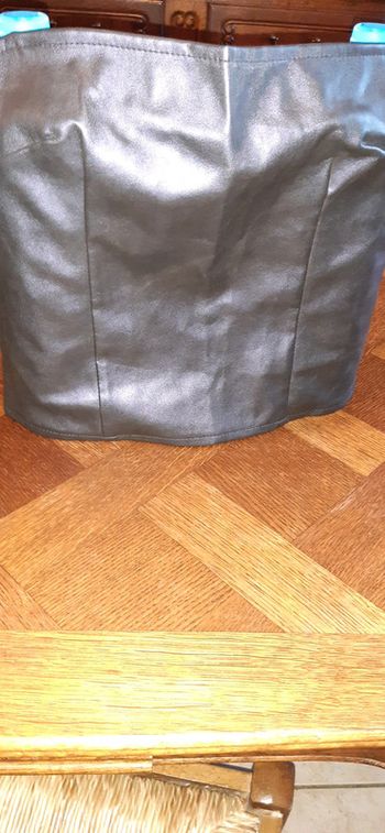 Bustier similicuir aubergine très beau etam taille 42