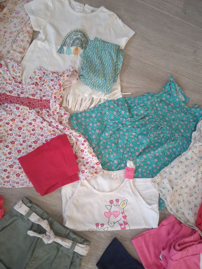 Lot vêtements fille 6mois - photo numéro 4
