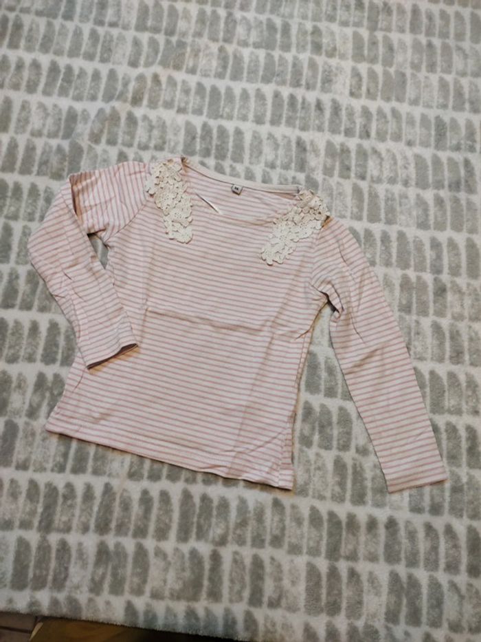 T-shirt haut manches longues rayure rose dentelle 3 ans - photo numéro 1