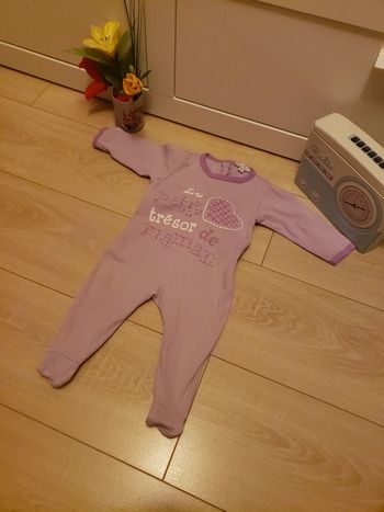 Pyjama 🎀 petit kimbaloo 6 mois 1€