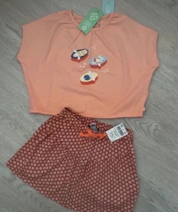 Ensemble jupe et tee shirt taille 2 3 ans Okaidi Neuf