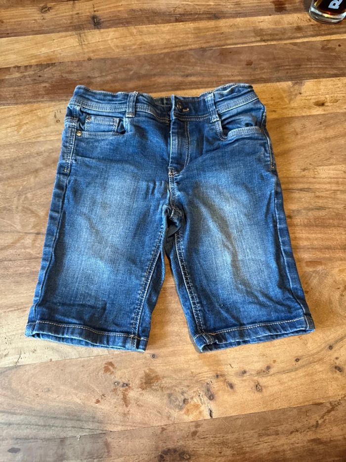 Short jeans