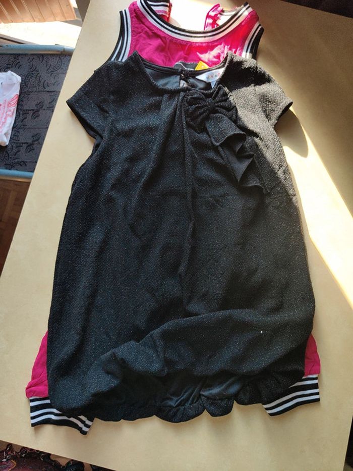 Lot 3 ans une combinaison Mushi et une robe argentée - photo numéro 3